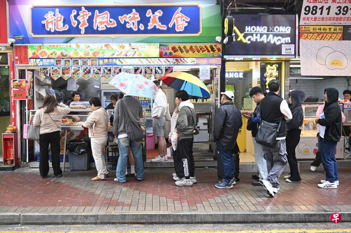 复活节假期至少184万人北上消费香港零售和饮食业陷寒冬| 联合早报