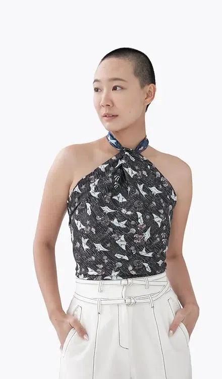 陈欣淇坦言当为电影《好好说再见》剃头后，受到一些网民不友善的攻击，让她更想为癌症病患发声。（取自studioqiling网站）