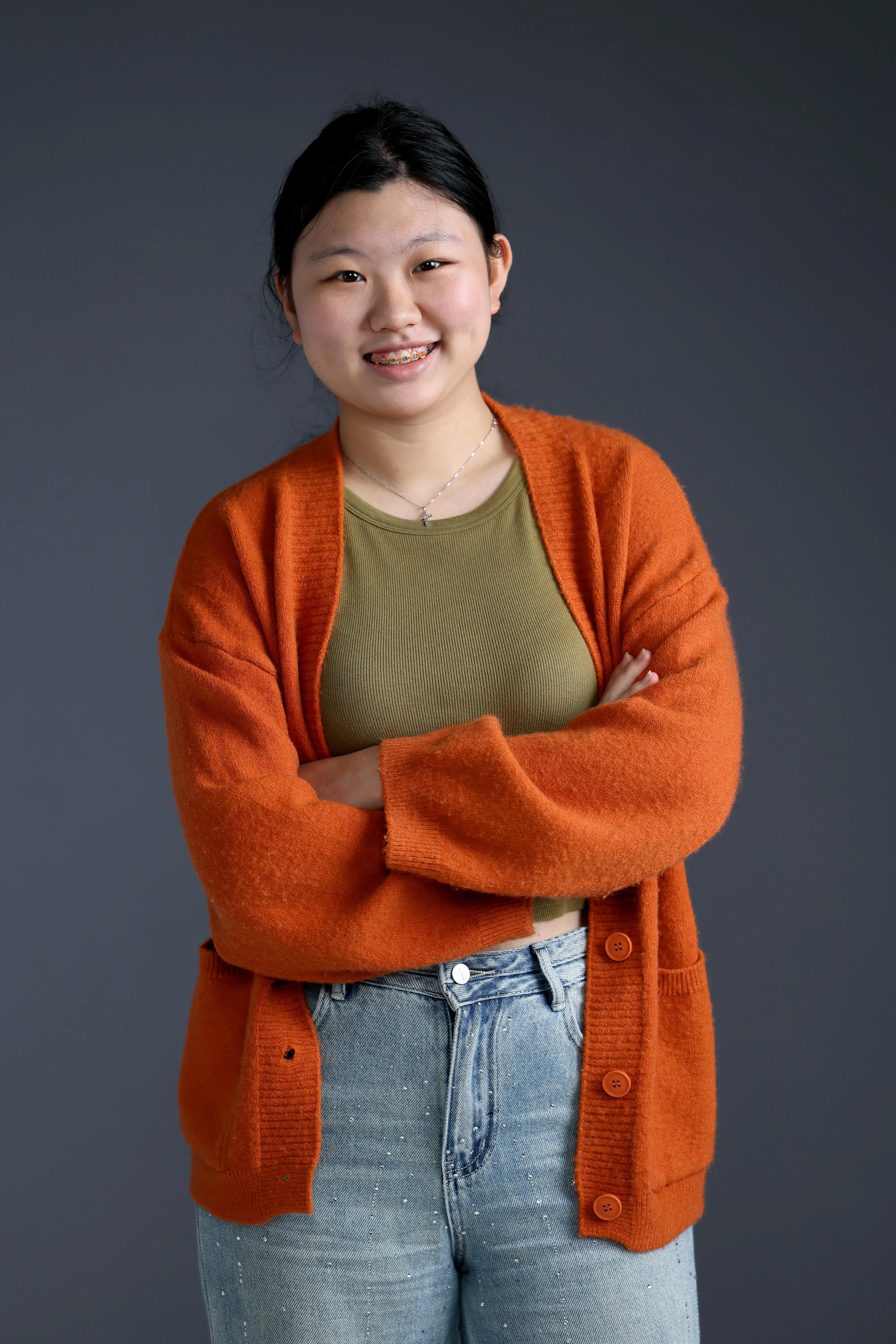 张依诺说，她的写作多从日常出发，描摹母女关系、留学生活，或家庭与社会之间的联系。（龙国雄摄）