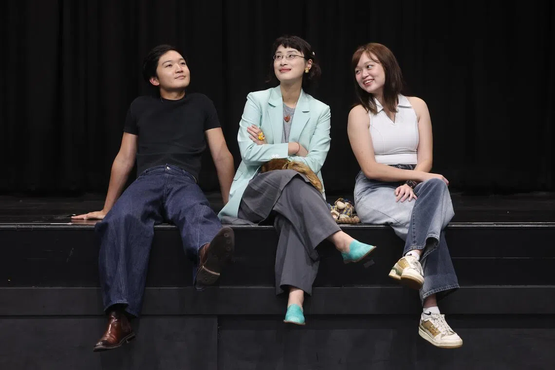 青年编剧们都面临着理想与现实，少数与主流，华语与英语的窘境，但他们都在挑战自己，交出最符合内心的作品。（唐家鸿摄）