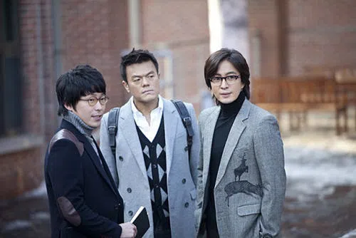 裴勇俊（右）2011年客串演出“Dream High”后，便再无戏剧作品。（取自互联网）