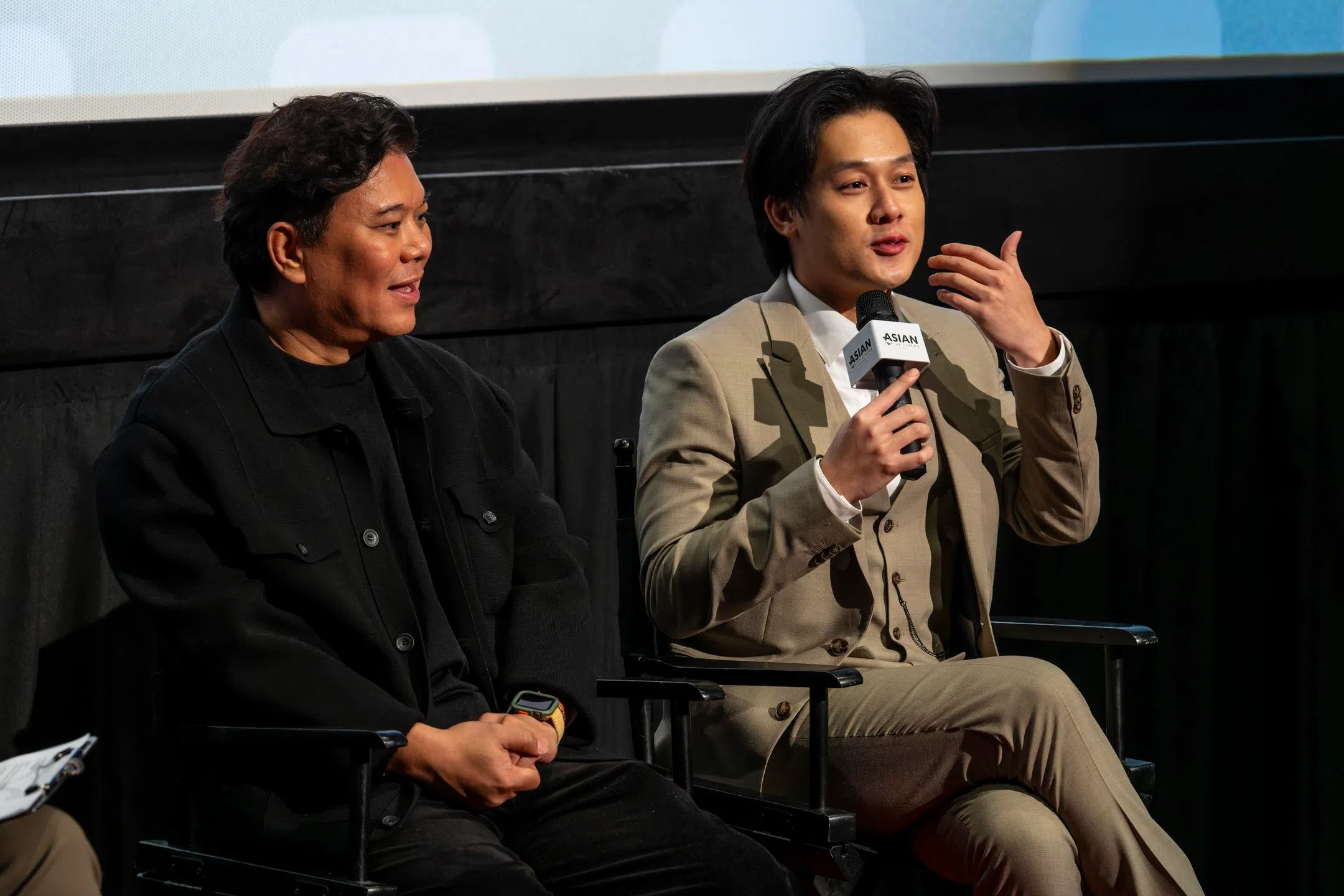 许瑞奇（右）和导演王国燊出席映后交流会。（星艺经纪提供）
