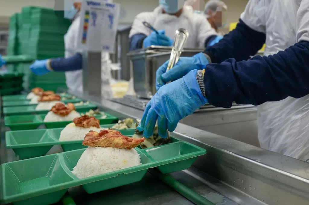 第一次戒毒所过斋月 囚犯盼团圆期待新生活