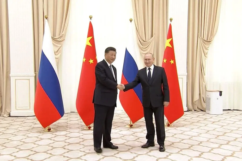 美国务院评普习会：俄中加深关系令人关切