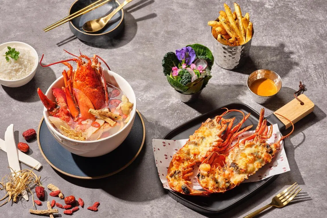 药材醉龙虾（左）和焗烤龙虾，各有特色。（酒店提供）