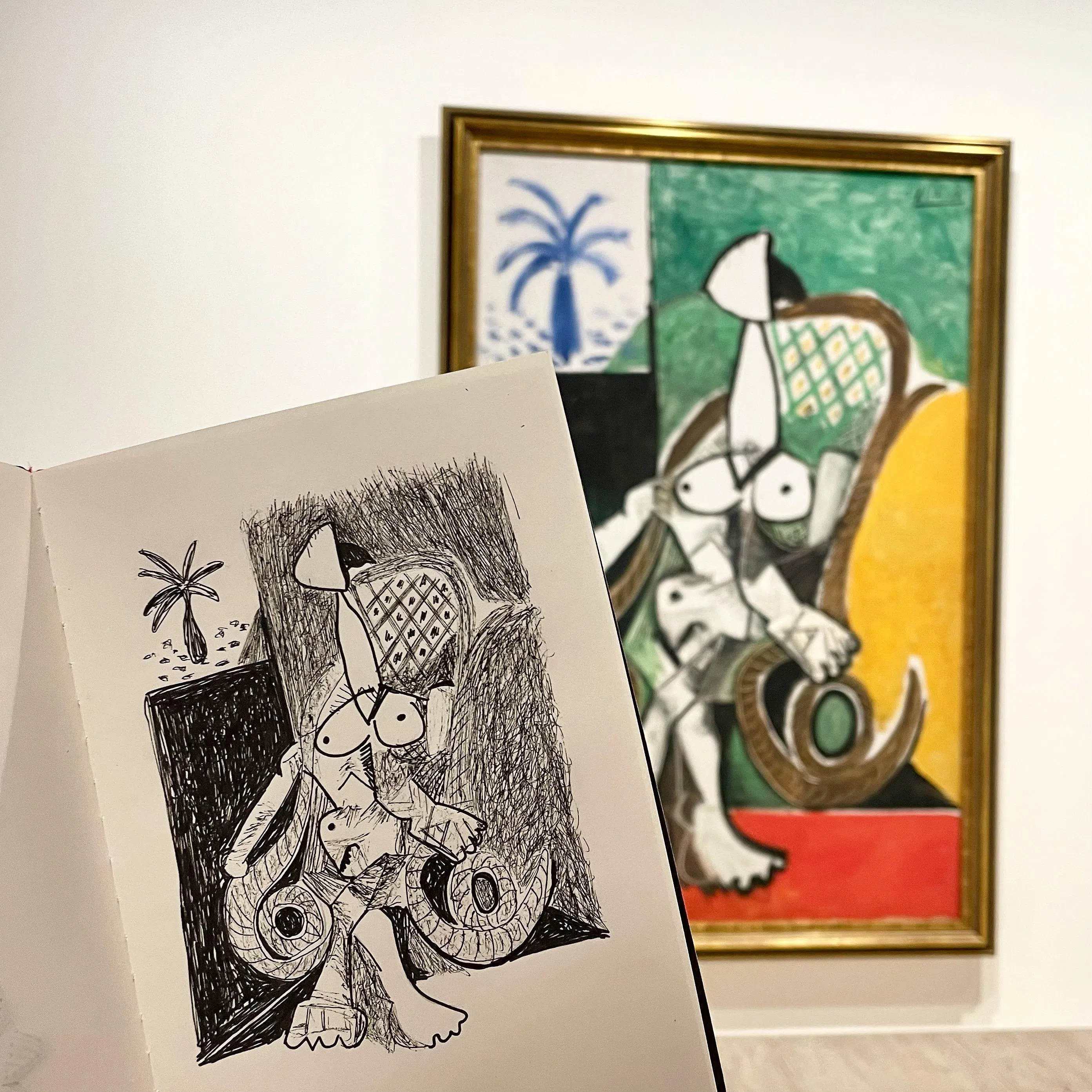悉尼新南威尔士美术馆展出的《坐在摇椅上的裸女》非常显眼。（陈芷馨摄）