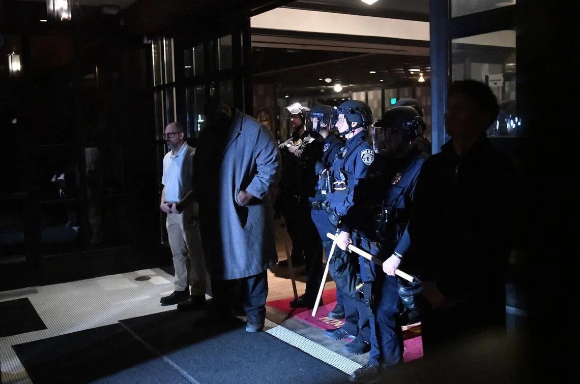 不满美司法部处理移民局射杀案 多名美检察官辞职