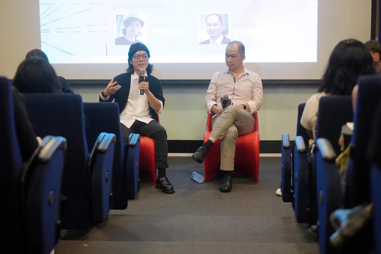 导演吴启忠（左）和监制曾银阶，做客拉萨尔艺术学院大师班，与本地学生及年轻创作者探索动画的未来。（谢智扬摄）