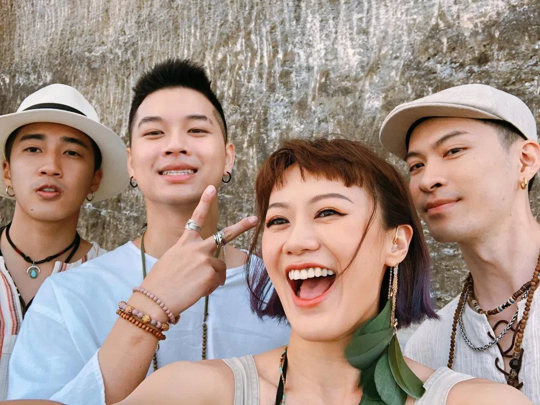 娄峻硕（左起）、高尔宣、芮德和唐仲彣曾组四人饶舌团体“Ching G Squad”。（互联网）