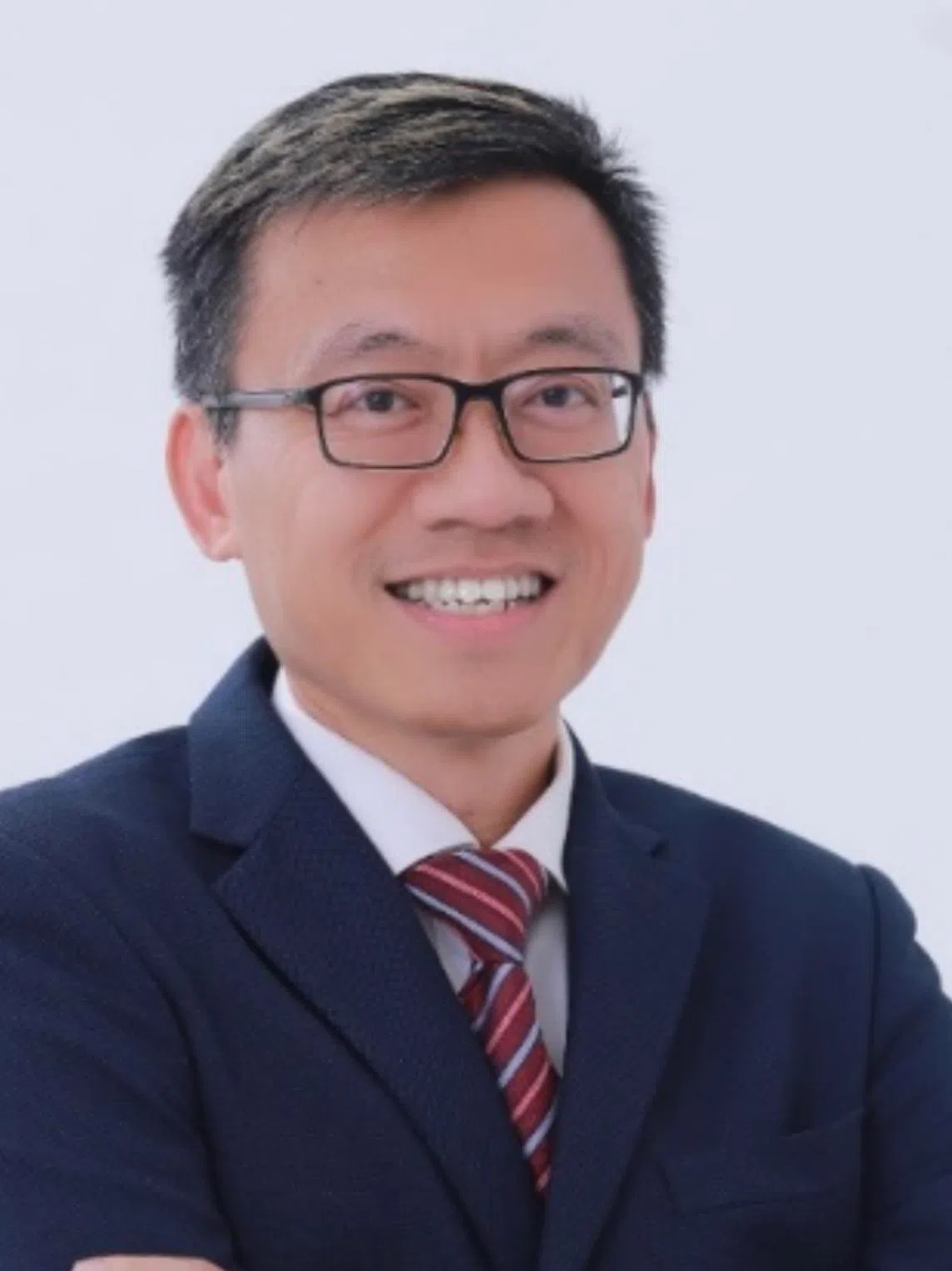 陈永汉博士说，他与子女沟通时，也因这种凝视而难以判断对方是否理解自己的想法。（受访者提供）