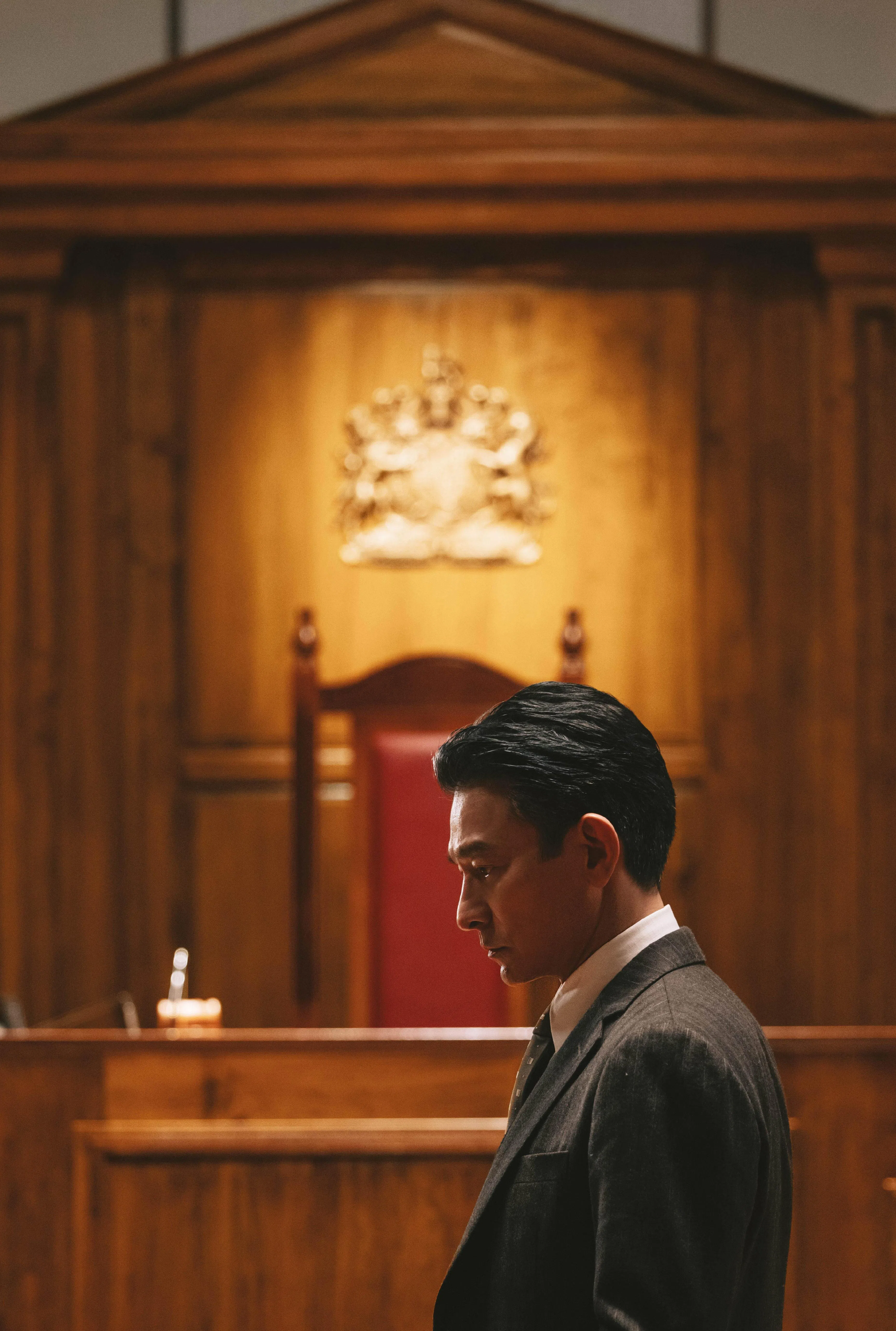 刘德华的角色“刘启源”是香港廉政公署调查员。（邵氏提供）