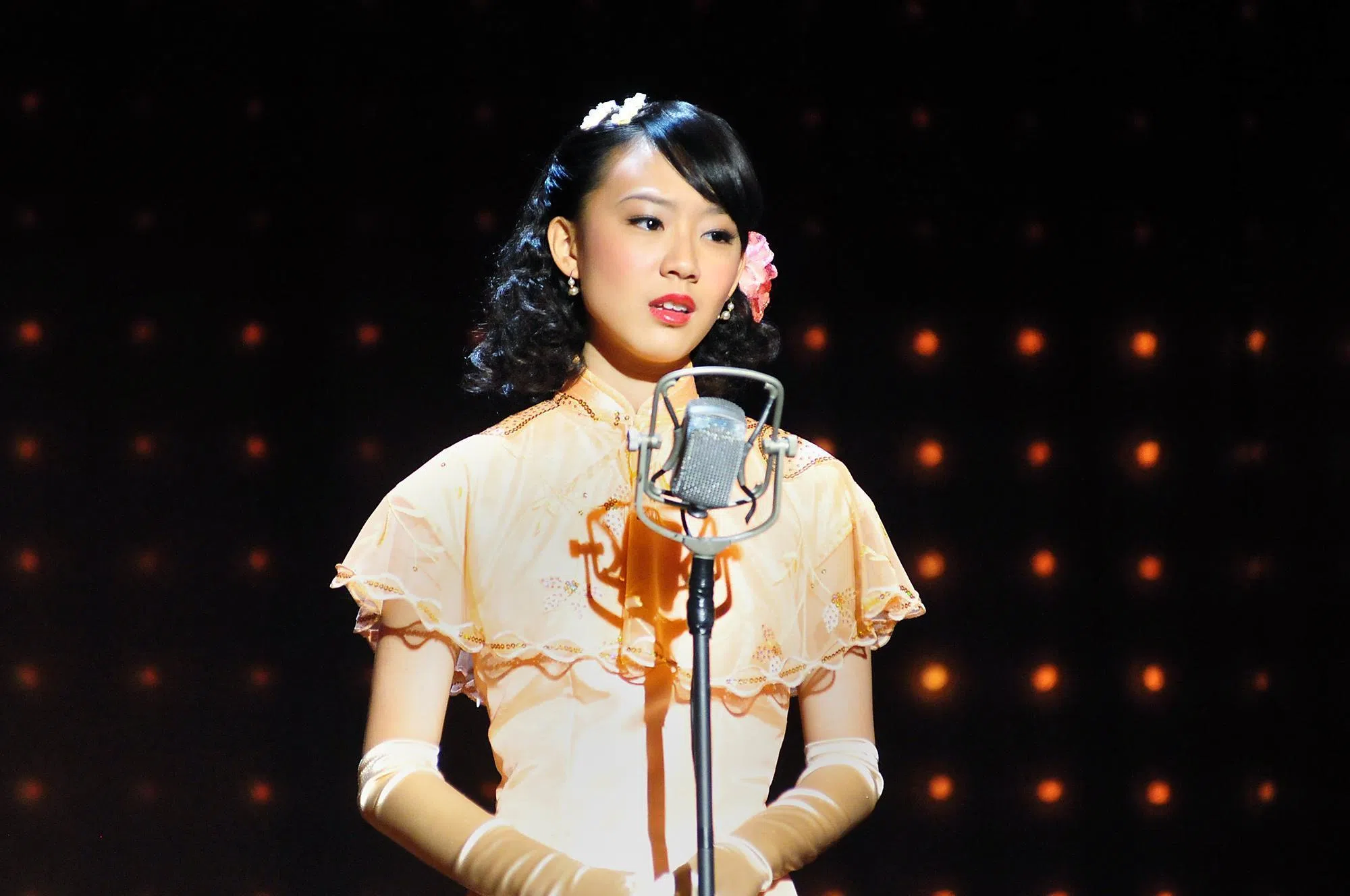 2010年，陈欣淇凭借剧集《星洲之夜》的苦命小歌女刘九妹一角，让观众和圈内人看到她的光芒。（新传媒提供）