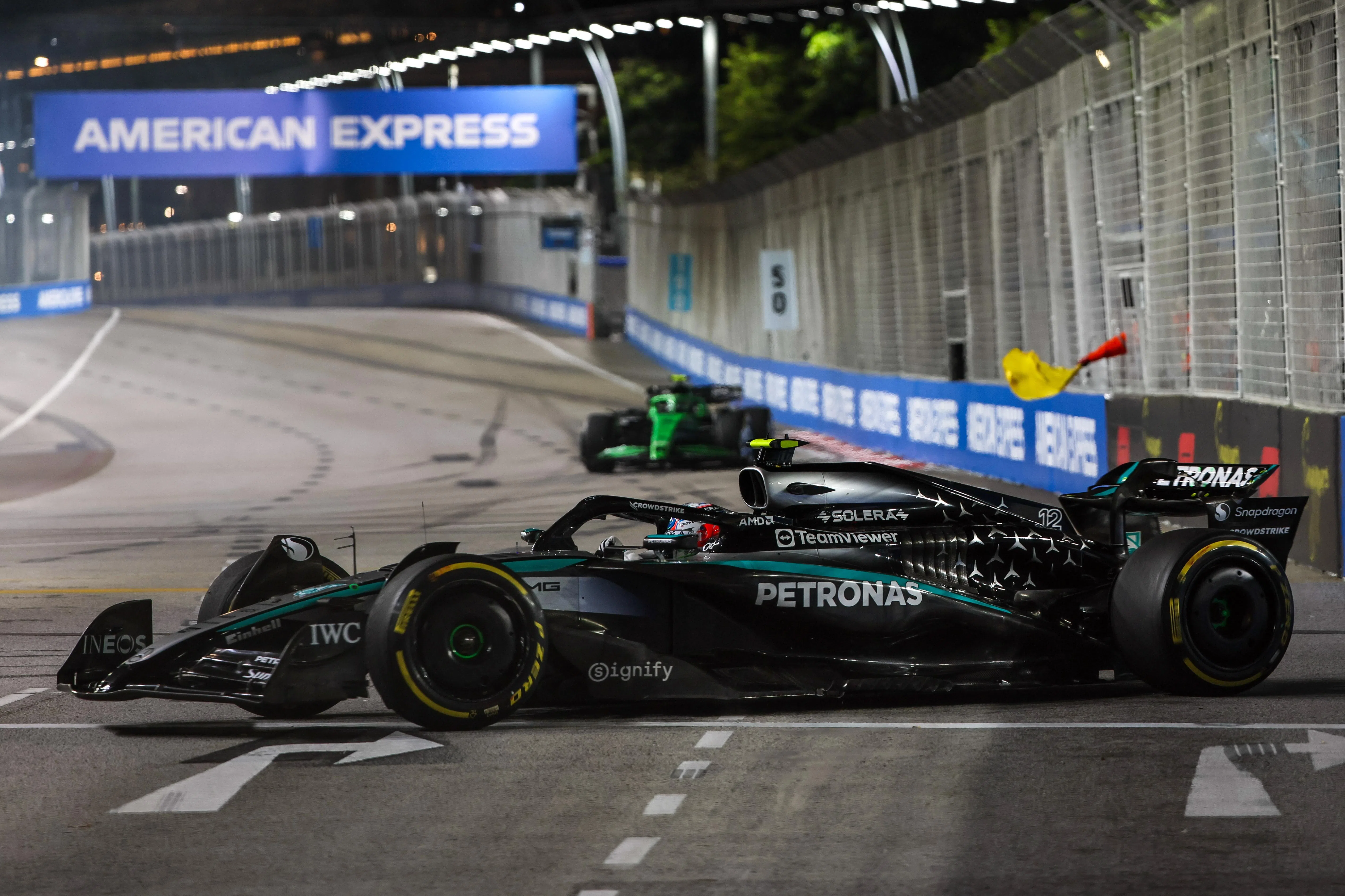 安东内利在第二场练习赛一度打滑，马赛地车队还有很多工作要做。（张俊杰摄）