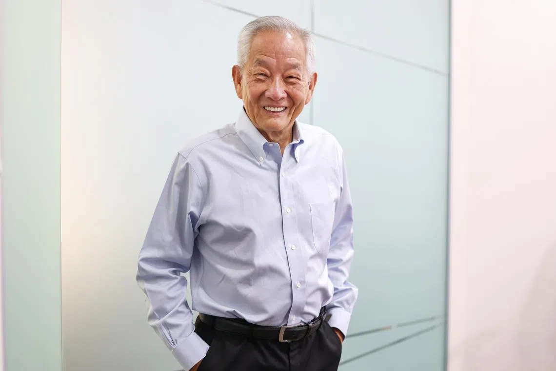 黄国松说，他用了45年的光阴来协助建立国家储备金，决定角逐手握国家储备金第二把钥匙的民选总统，正是善用多年来的经验来帮助国家保护辛辛苦苦累积起来的储备金。（白艳琳摄）