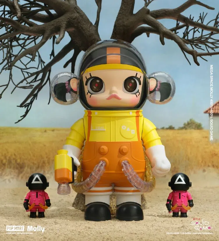 《鱿鱼游戏》版Molly巨形公仔。（互联网）