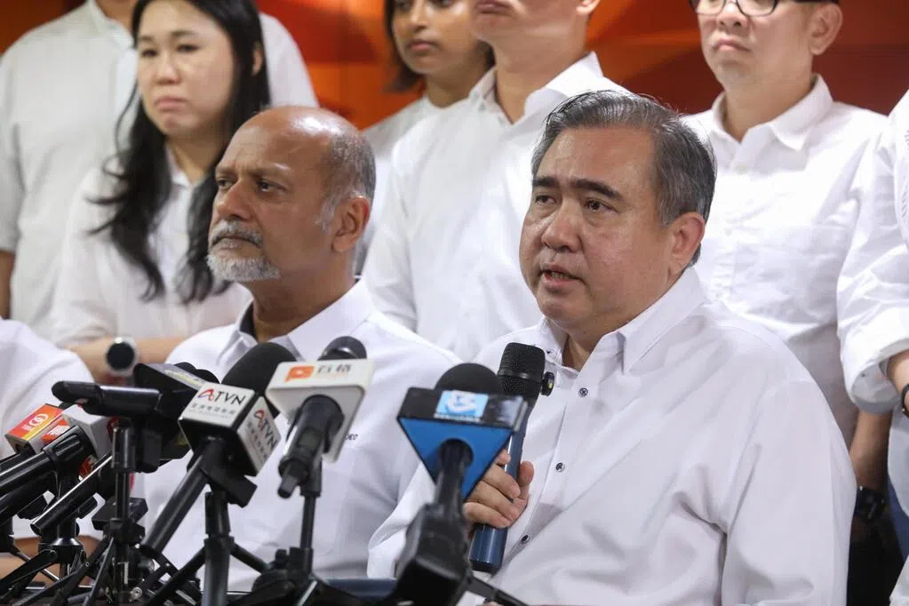 民行党消息：陆兆福坚持一人扛责 其他部长留任