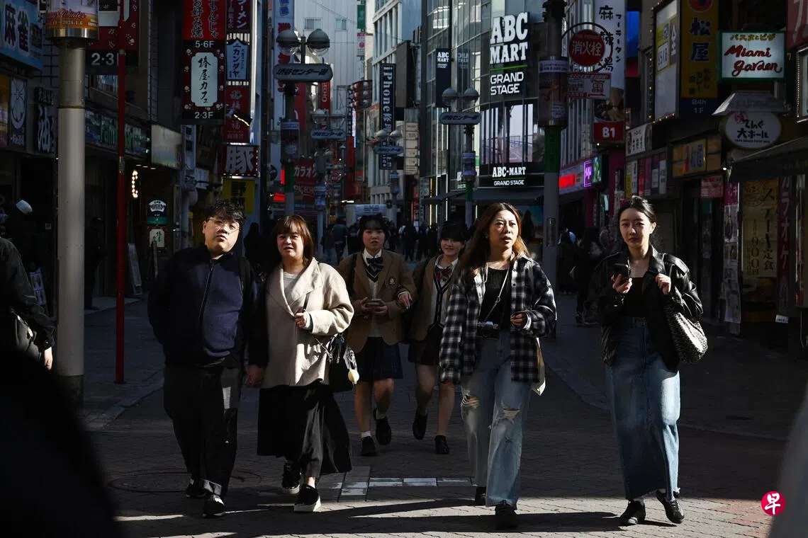 高市早苗上台一个月推出大规模经济配套抗通胀| 联合早报