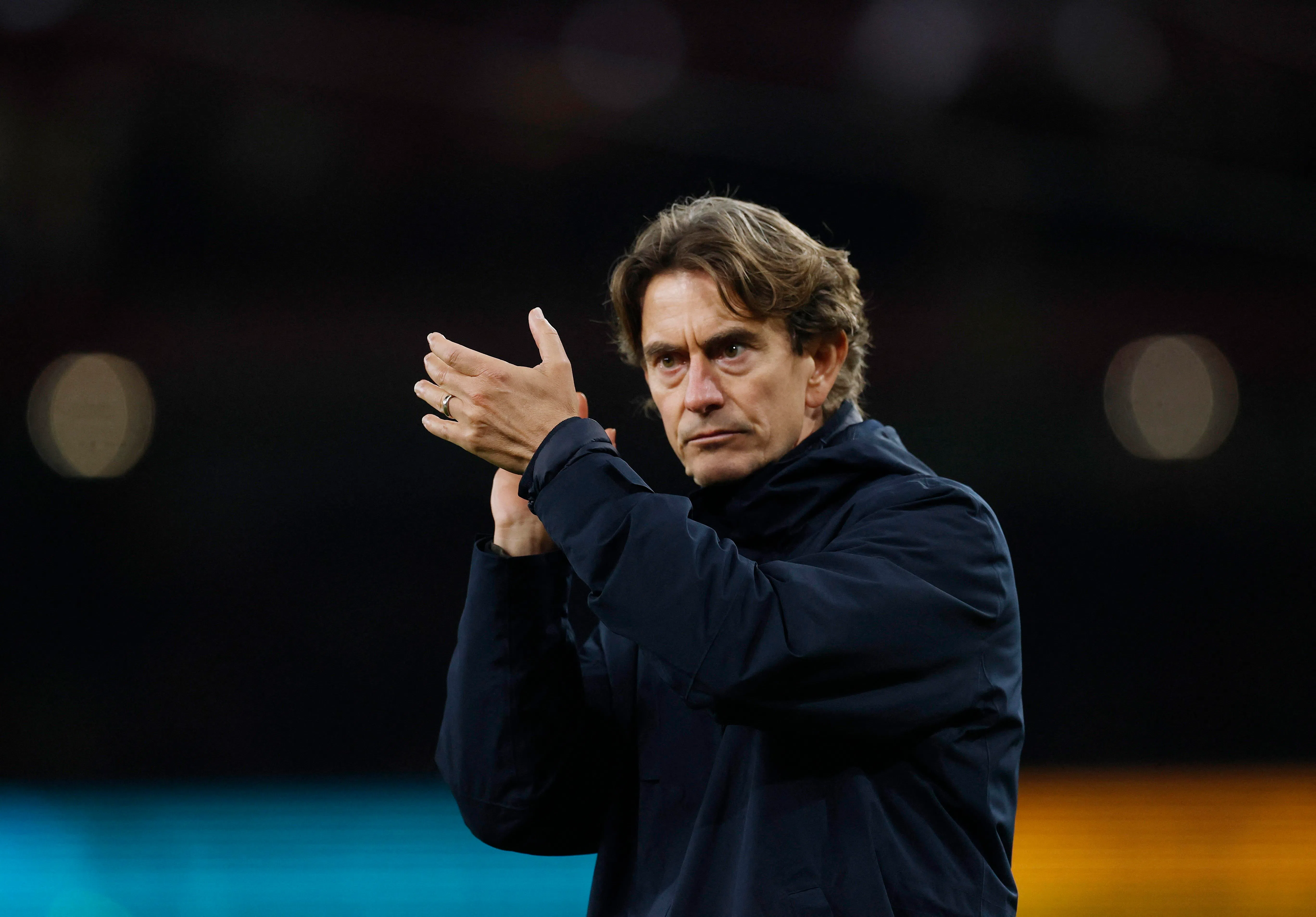 在酋长球场没有交出好表现，热刺主帅弗兰克向球迷道歉。（路透社）