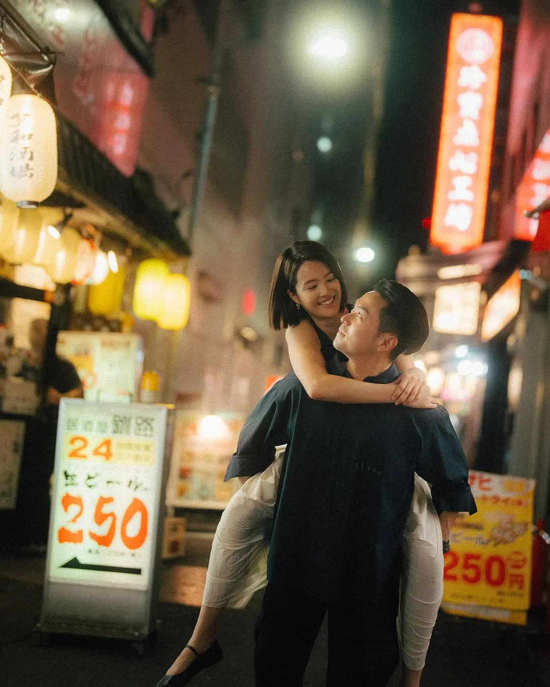 伍思翰和郑颖相恋多年，游历世界各地17个地方，去年还在日本留下浪漫美照。（取自郑颖IG）