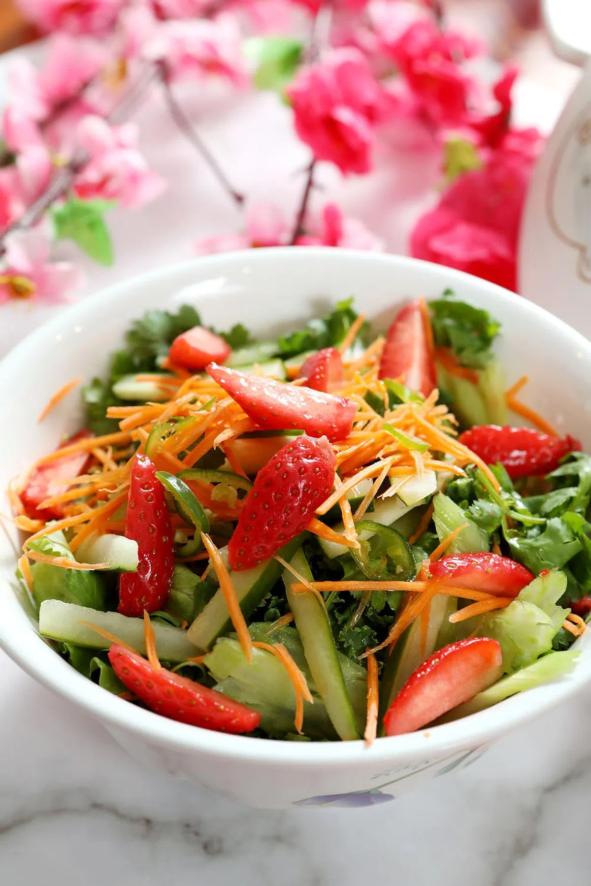 “财源滚滚老虎菜”可作团圆饭桌上的开胃凉拌菜享用。
