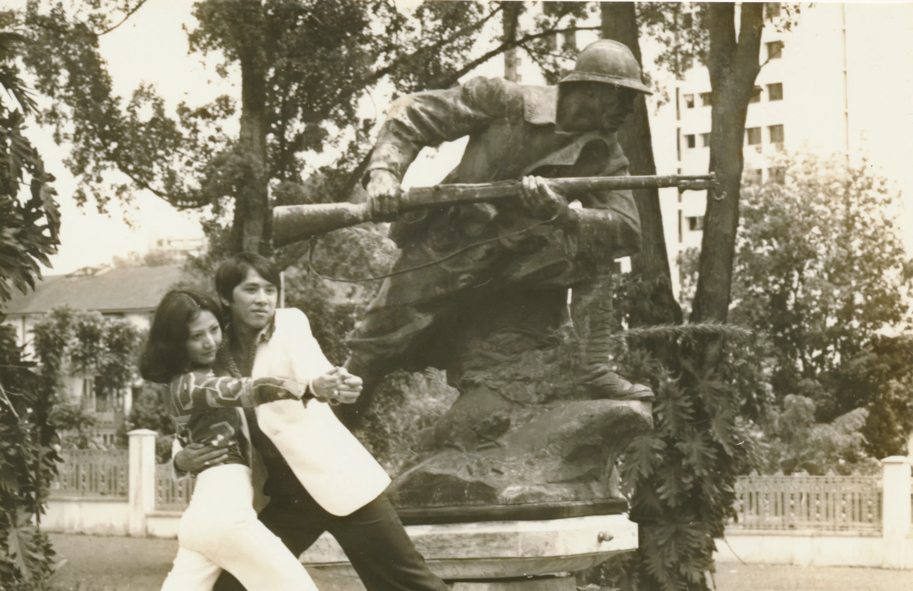 宝黛在唐裕花园起舞的动作是邱刚健给的点子。（彭泰彰提供）