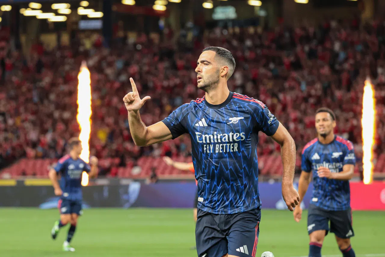 阿申纳中场梅里诺为球队对垒纽卡斯尔一役，将比分扳为1比1平。（李冠卫摄）