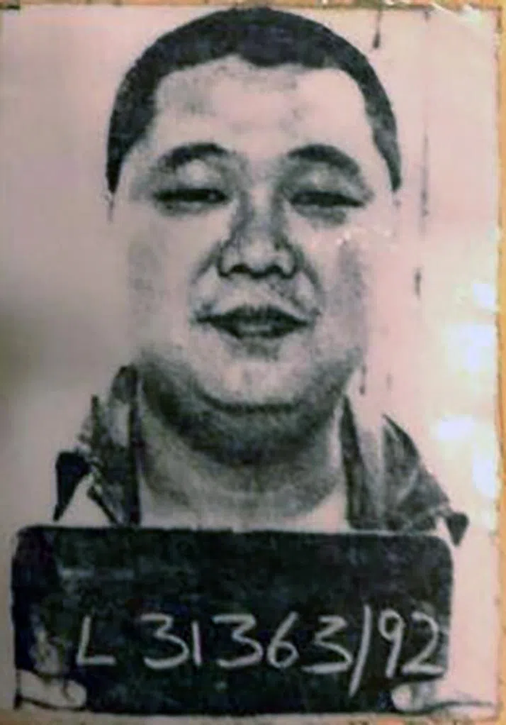 陈泉兴在新加坡樟宜监狱服刑时，牢房外挂着的照片。（受访者提供）