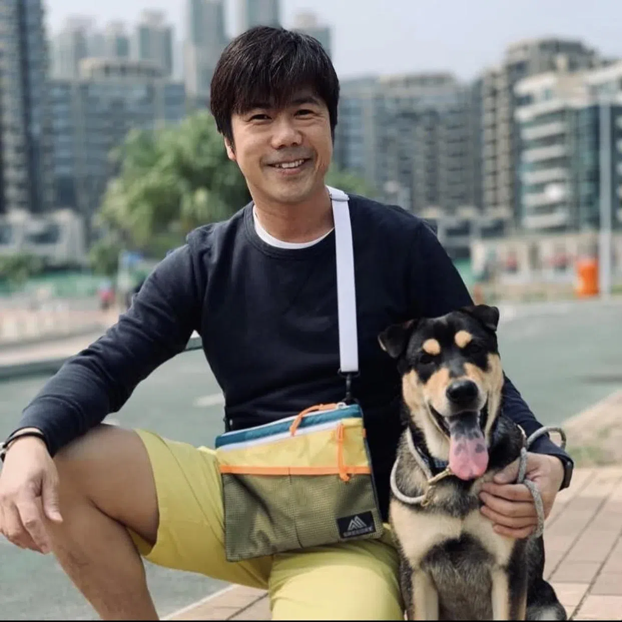 泥鯭是乐团鼓手。（互联网）