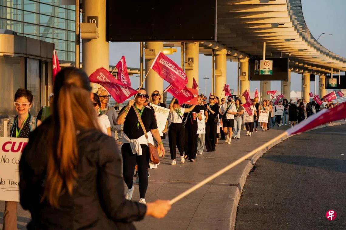 加航空服员罢工上千航班取消逾10万乘客受影响| 联合早报
