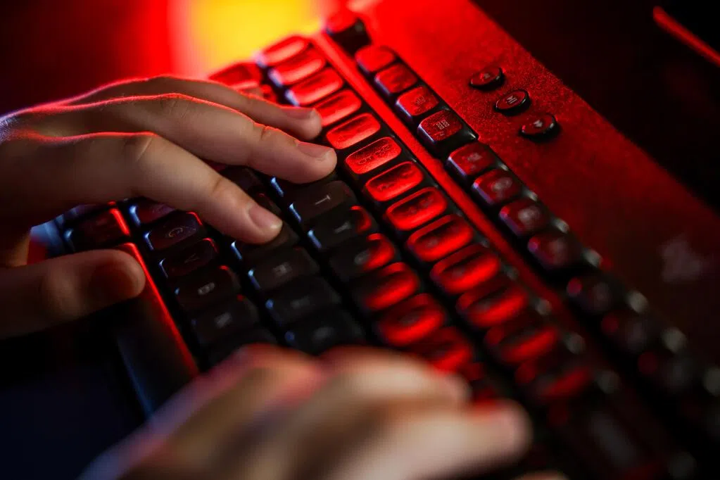 YouthTechSG调查：近七成受访青年过去一个月曾遭网络伤害