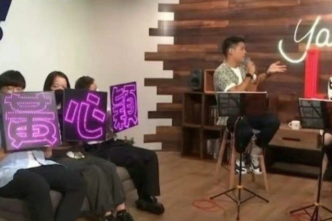 黄心颖的粉丝见面后只来了三个粉丝。（互联网）