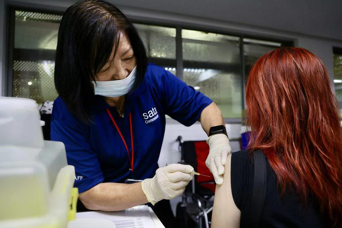 美国制药公司默沙东和善达社区保健机构合作，为全岛1000名来自低收入家庭，介于27岁至45岁的女性免费接种预防子宫颈癌的HPV疫苗。（郑一鸣摄）