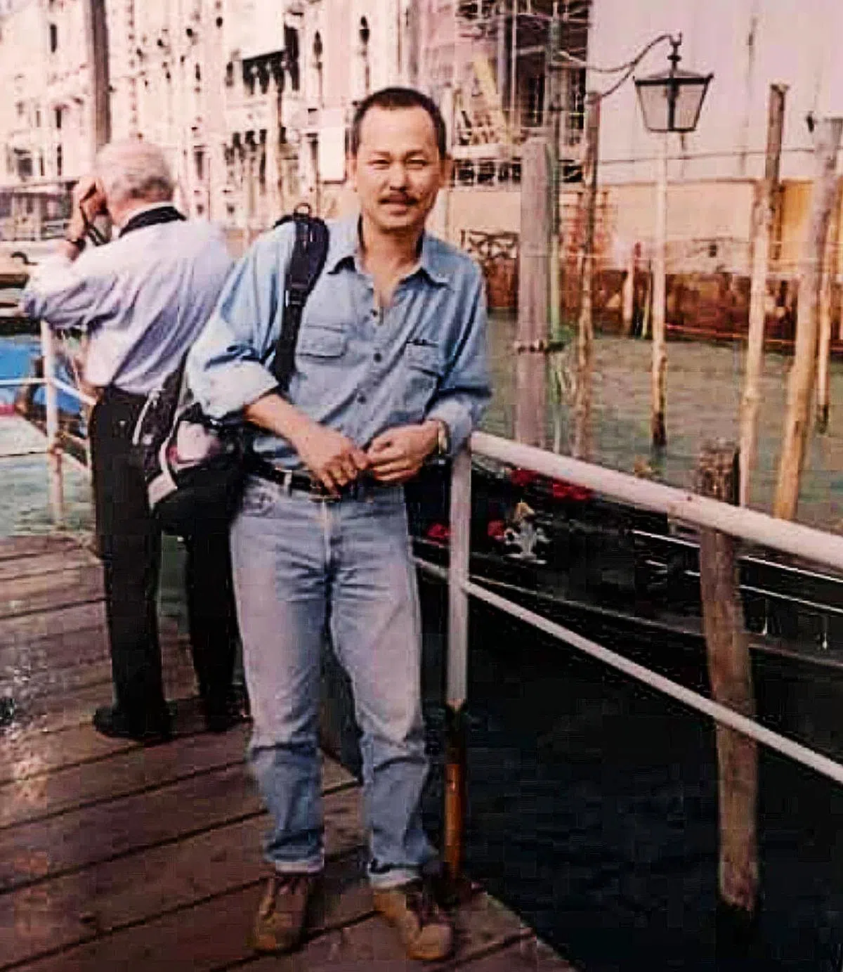 段伟明1997年到欧美各地“漂泊”了六七年。图为他当年在威尼斯所摄。（受访者提供）