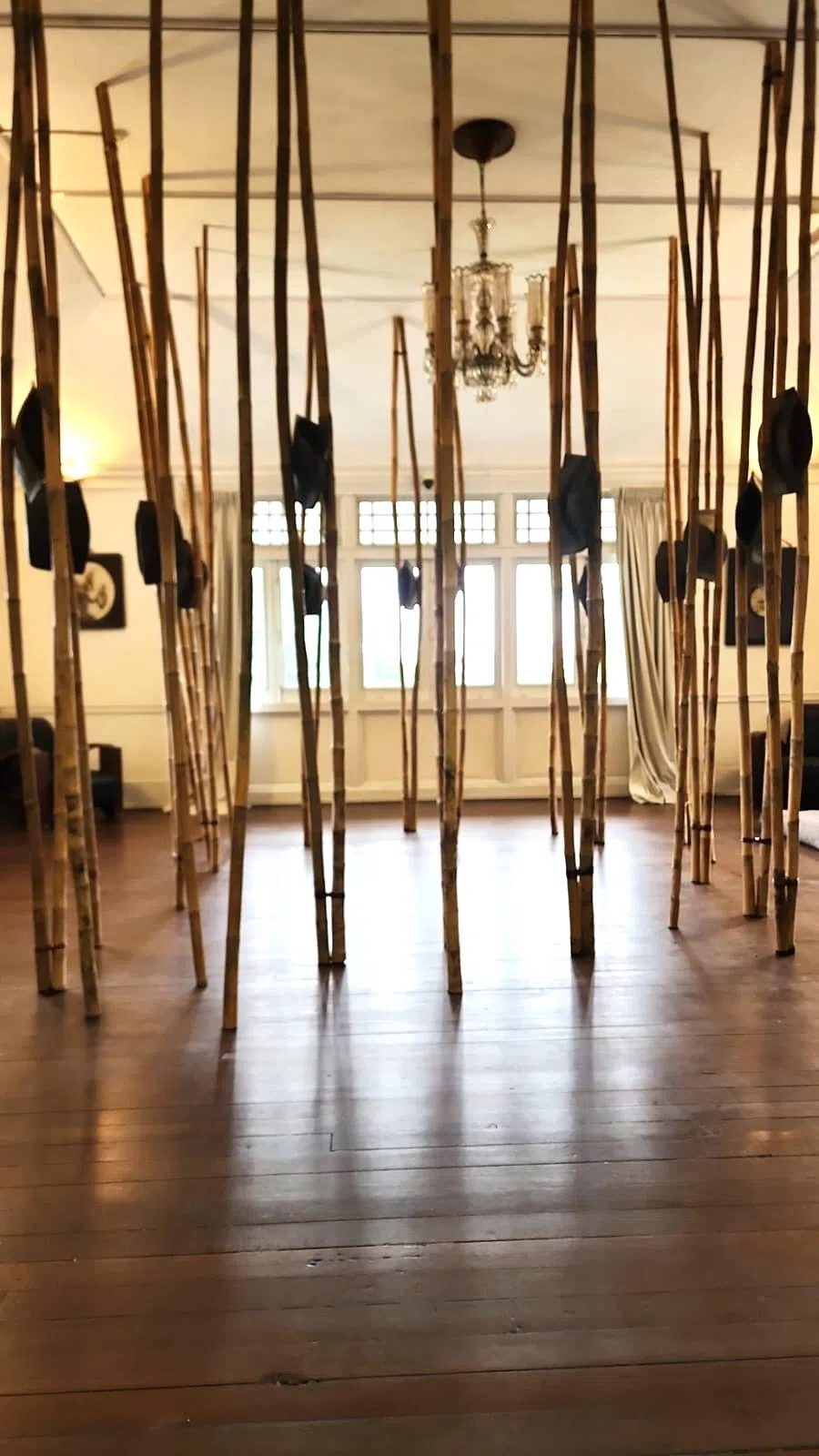 曾庆中装置《同化：我在这里》。（天猛公艺术基金会提供）