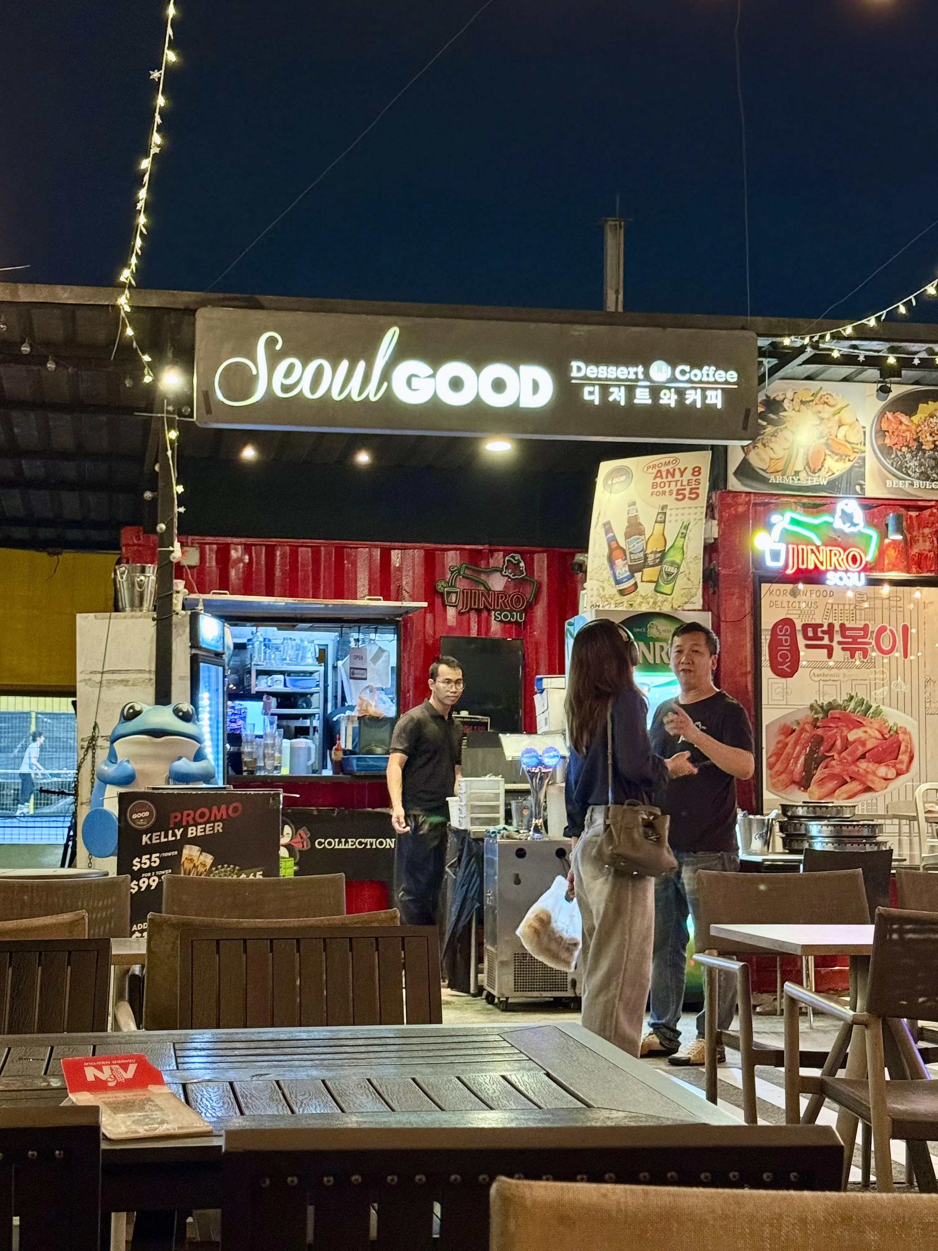 Seoul Good主打韩式意面与炸鸡翅，也有韩式烤肉套餐。（叶晓虹摄）