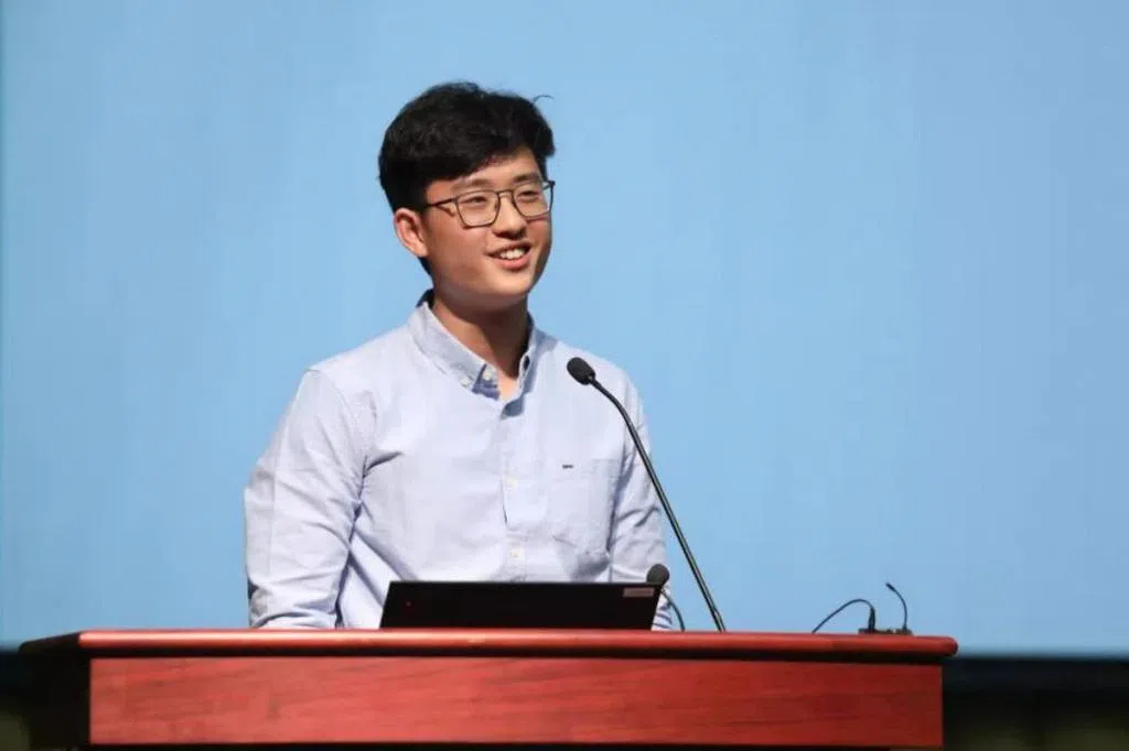 姚顺雨加盟后首秀 腾讯发布新AI大模型