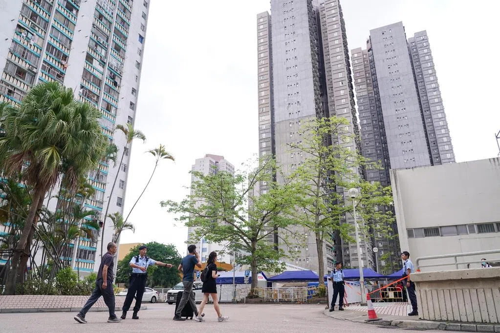 香港宏福苑未受灾楼宇77%业主初步同意出售业权