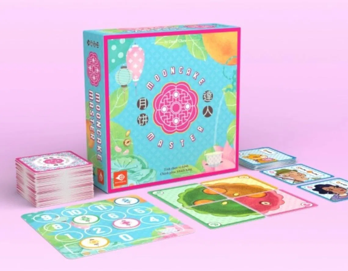 《月饼达人》包装设计精美，仿如真的月饼盒。（周礎泓提供）