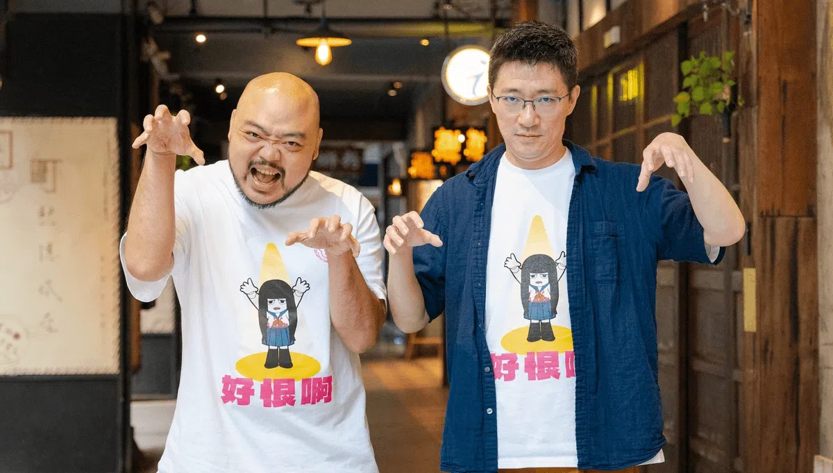 编剧蔡坤霖（左）和导演徐汉强合作卖座电影《鬼才之道》。（互联网）