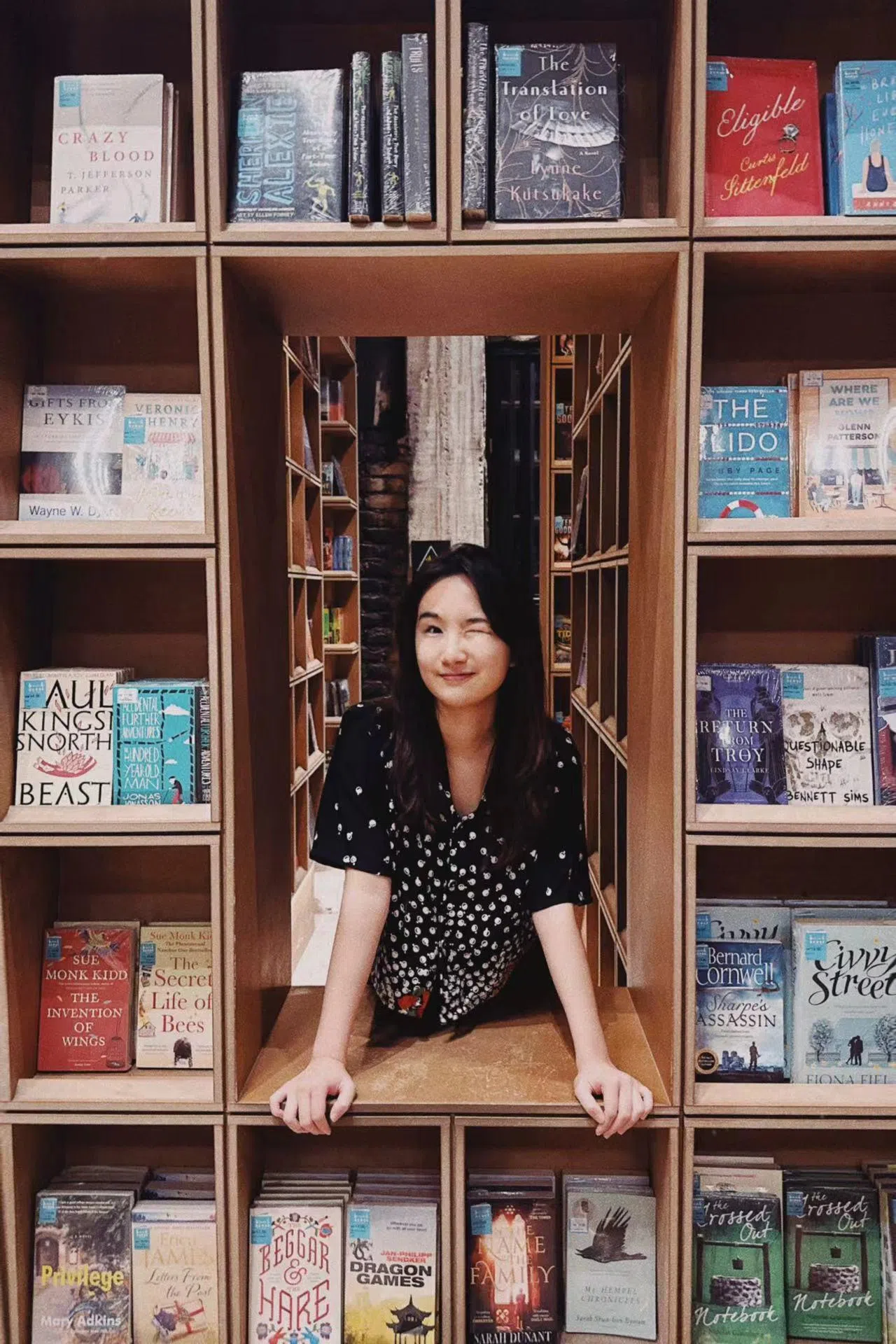 张子奕说，近期目标是把诗歌专栏《阳光有发丝》与连载小说《呼吸》写踏实。（受访者提供）