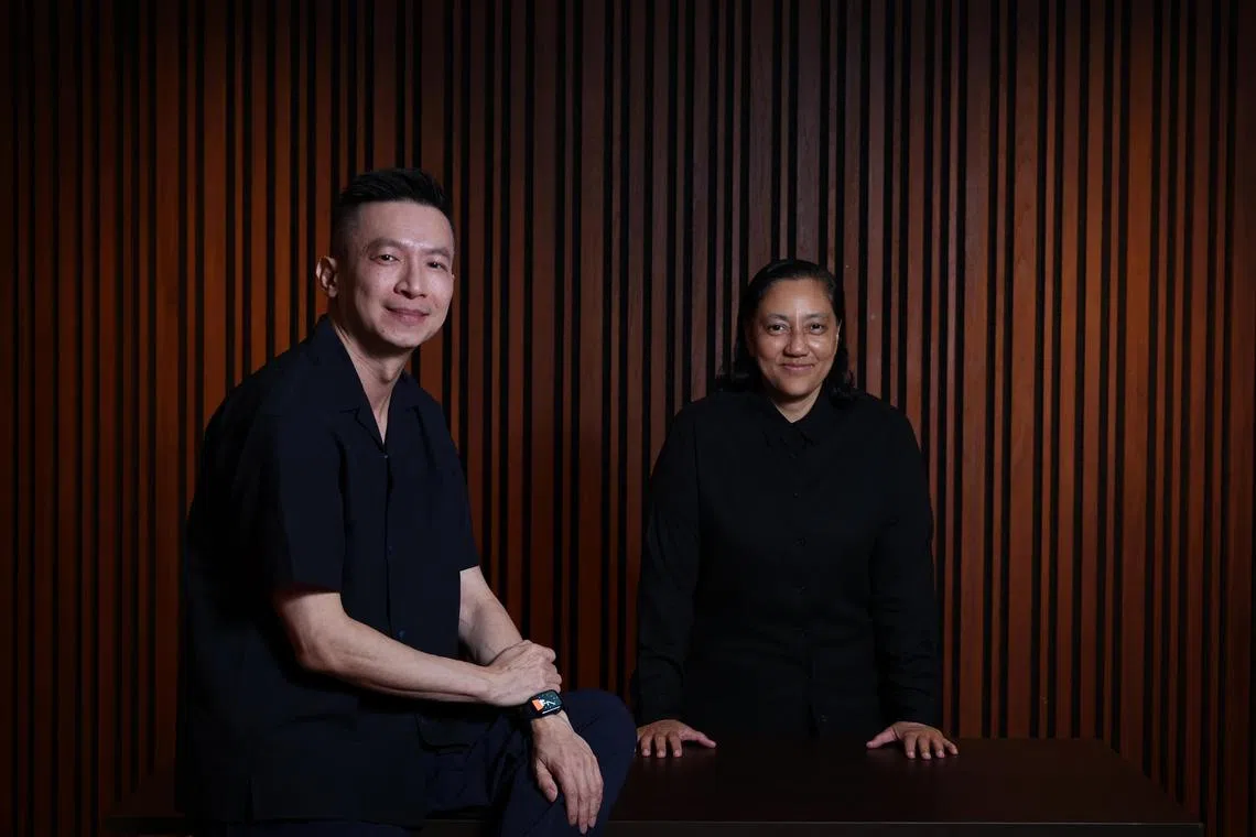 张子健（左）和娜塔莉·亨内迪格，一个喜欢惊喜，一个勇于做梦。（龙国雄摄）