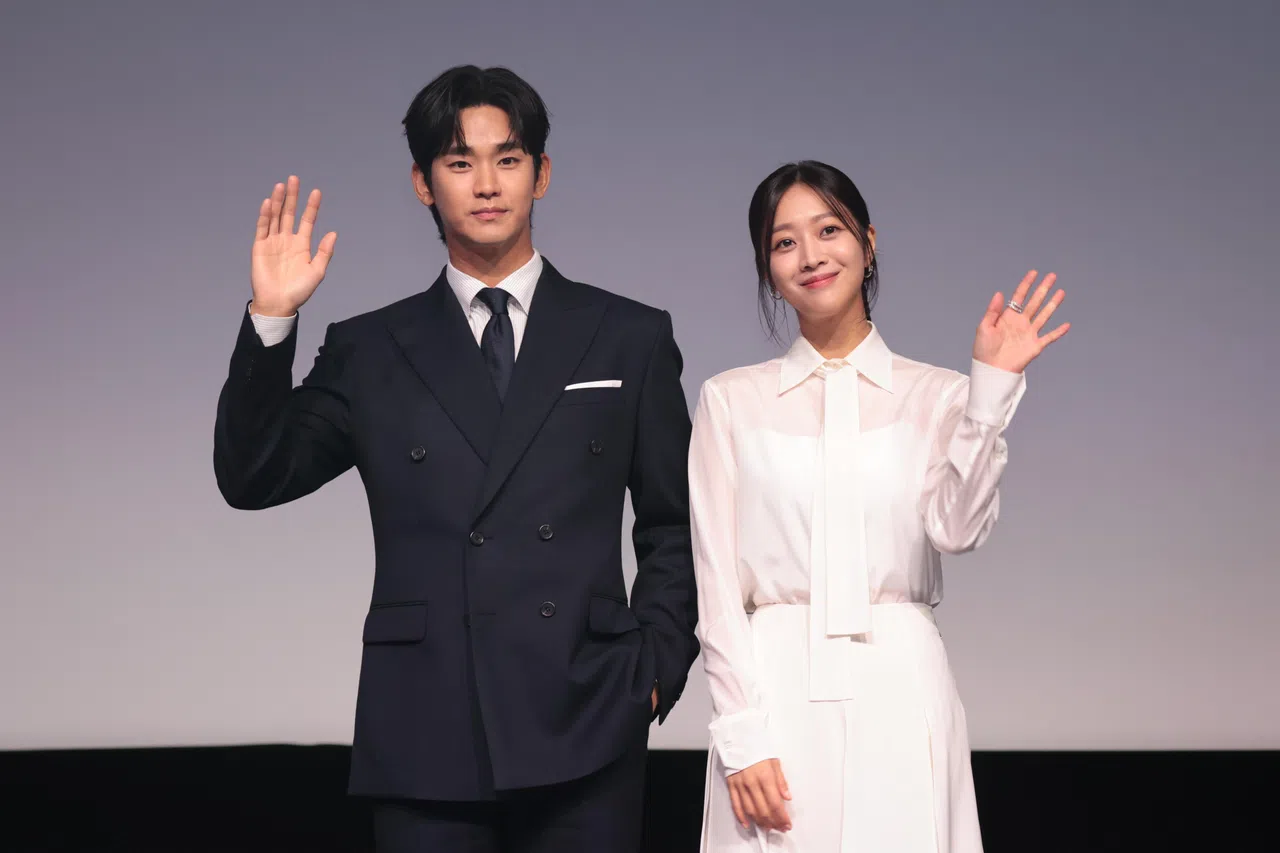 金秀贤与曹宝儿曾在2024年底来新加坡出席迪士尼亚太区内容发布会，为《山寨人生》造势。（档案照）