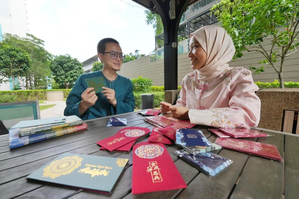 中国回教徒为爱定居狮城 与马来妻共庆双节