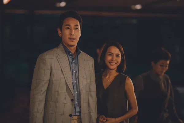 李善均在《寄生上流》中与曹汝贞饰演夫妻。（互联网）
