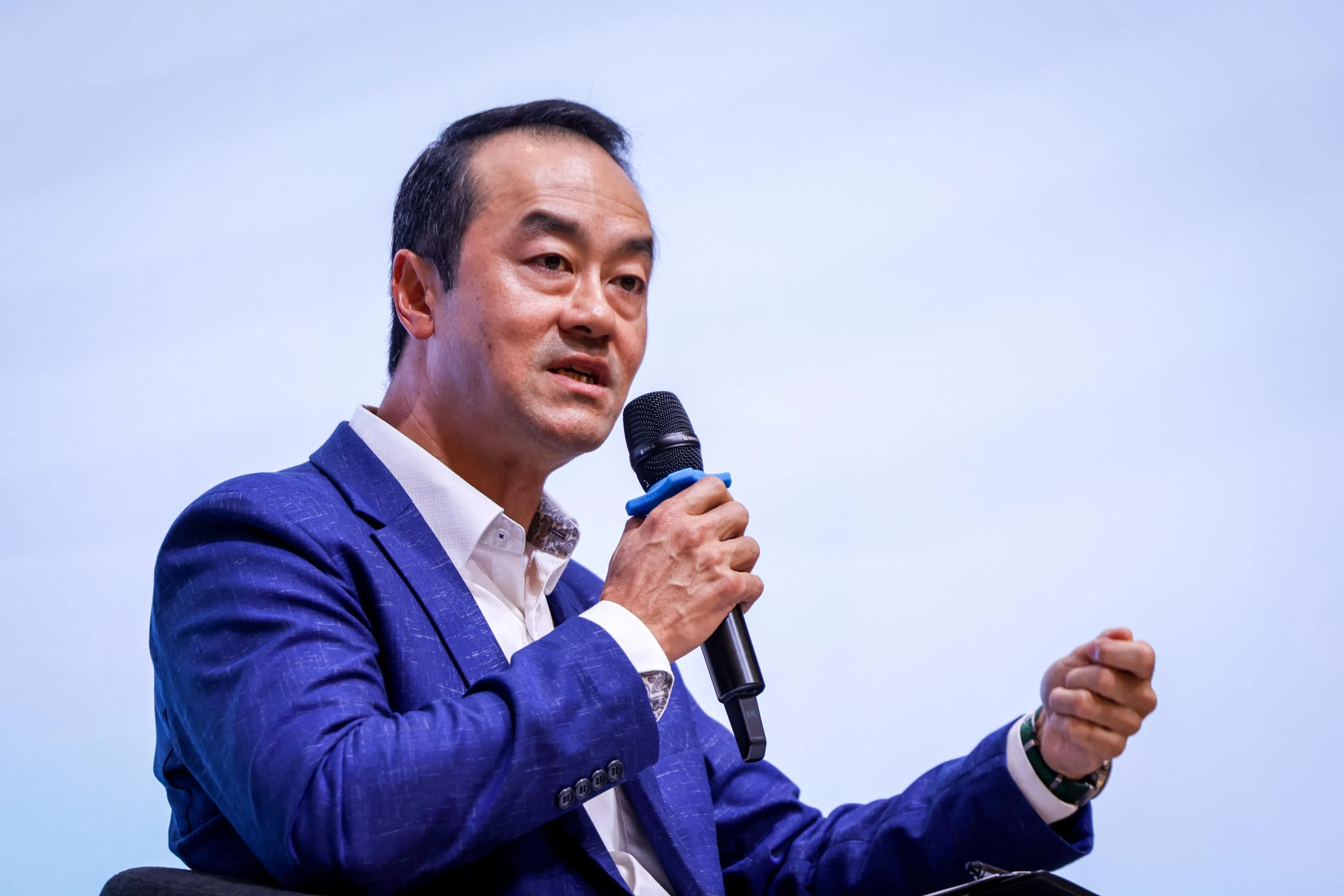 人力部兼保健卫生部高级政务部长许宝琨医生鼓励企业把自己当作一张白纸，以新的思维和做法规划未来蓝图。（叶振忠摄）