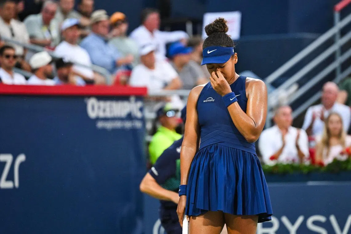 四届大满贯冠军得主大坂直美在被翻盘后，难掩失望之情。（路透社）
