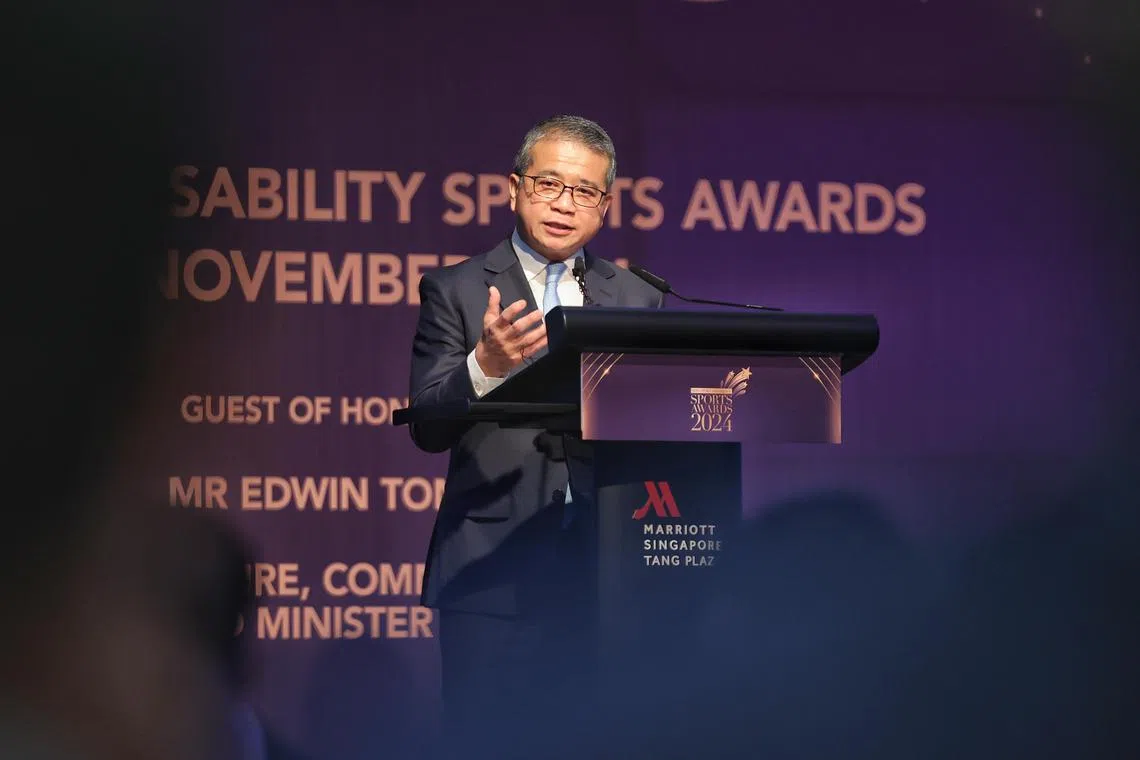 文社青部长兼律政部第二部长唐振辉在颁奖仪式中宣布新蓝图细节。（唐家鸿摄）