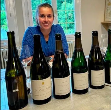 Domaine Les Monts Fournois酿酒师Juliette Alips。（酒商提供）