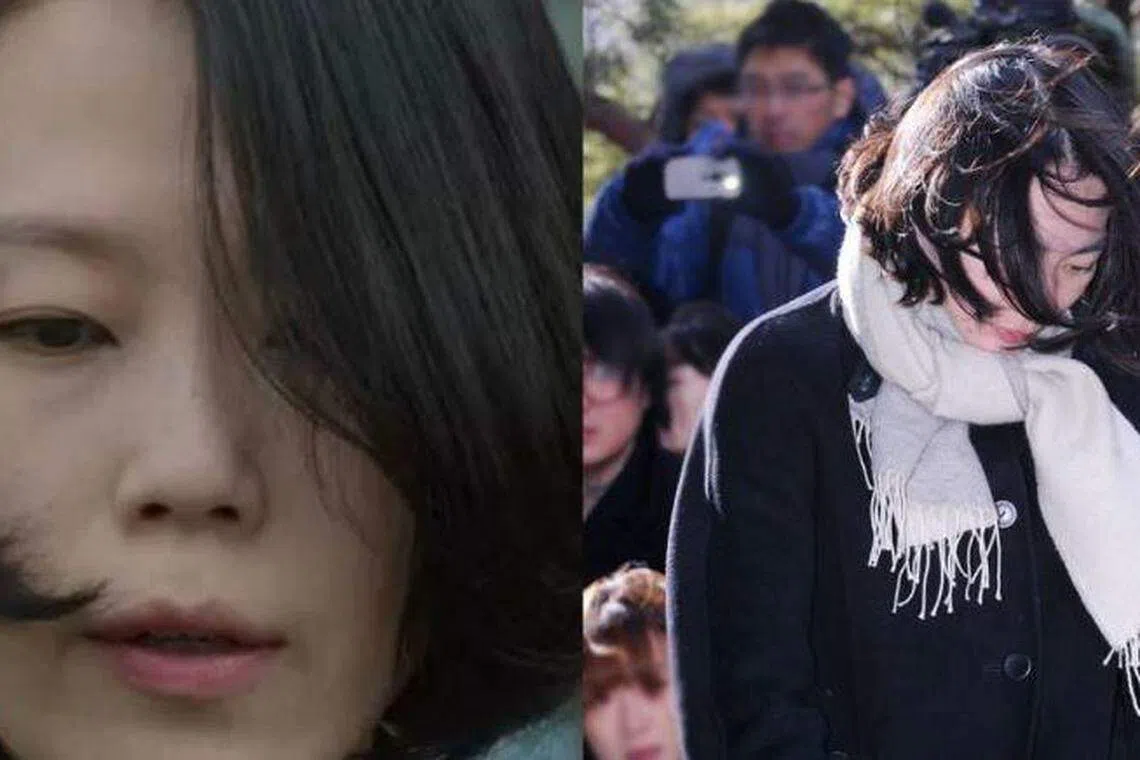 剧中殷彩领出庭的场景（左），与2014年“花生返航”事件主角赵显娥（右）一模一样。（互联网）