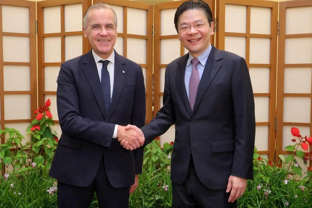 加拿大总理卡尼首次访新 与黄循财总理会晤 